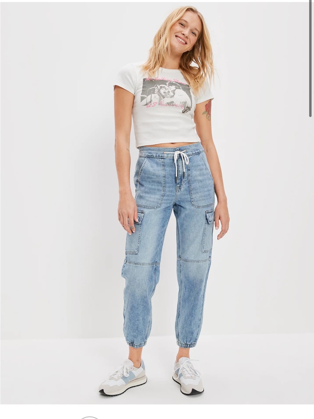American Eagle super high waisted cargo denim Jogger Jeans - no drawstring